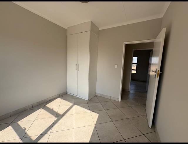 3 BEDROOM FLAT FOR SALE IN WALDRIFT